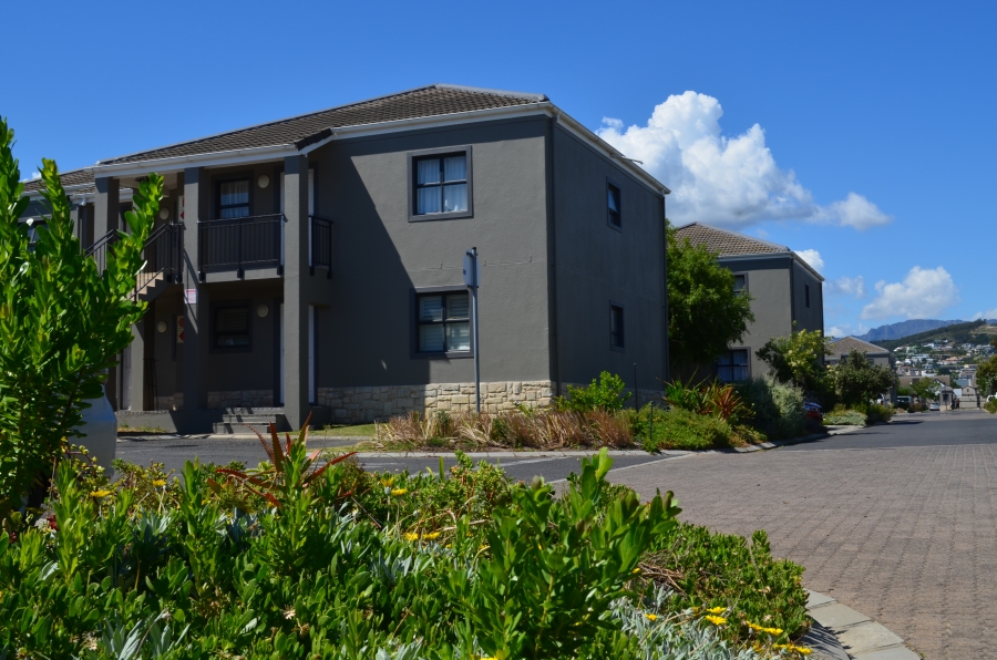 2 Bedroom Property for Sale in Heritage Park Western Cape